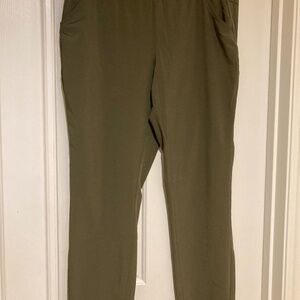 Eddie Bauer Women's Departure Ankle Pants
